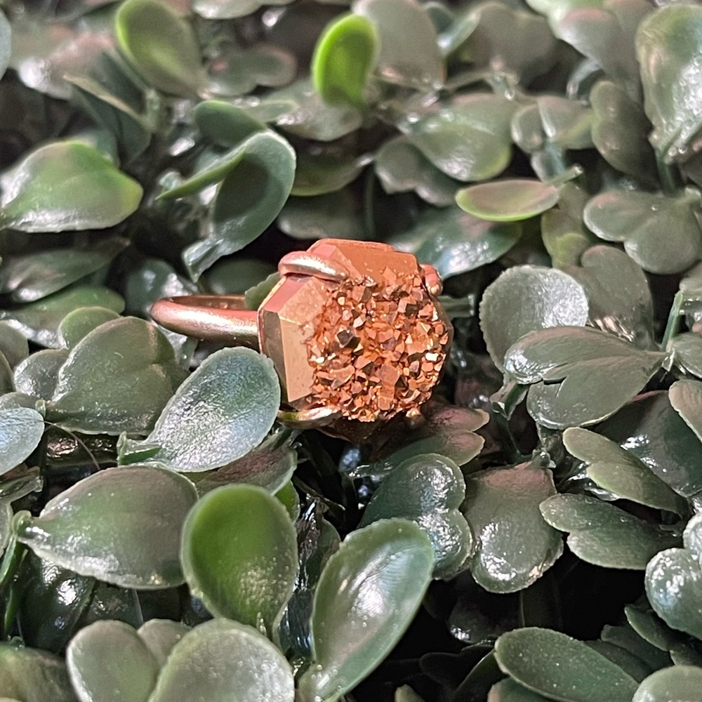 auth. kendra scott “ryan” cocktail ring - size 7 - rose gold drusy - rose gold